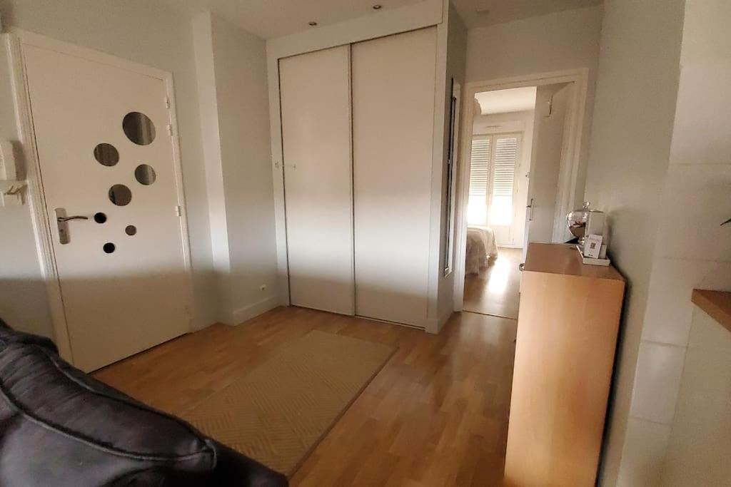 Simplicite Et Calme En Appartement A איסוואר מראה חיצוני תמונה