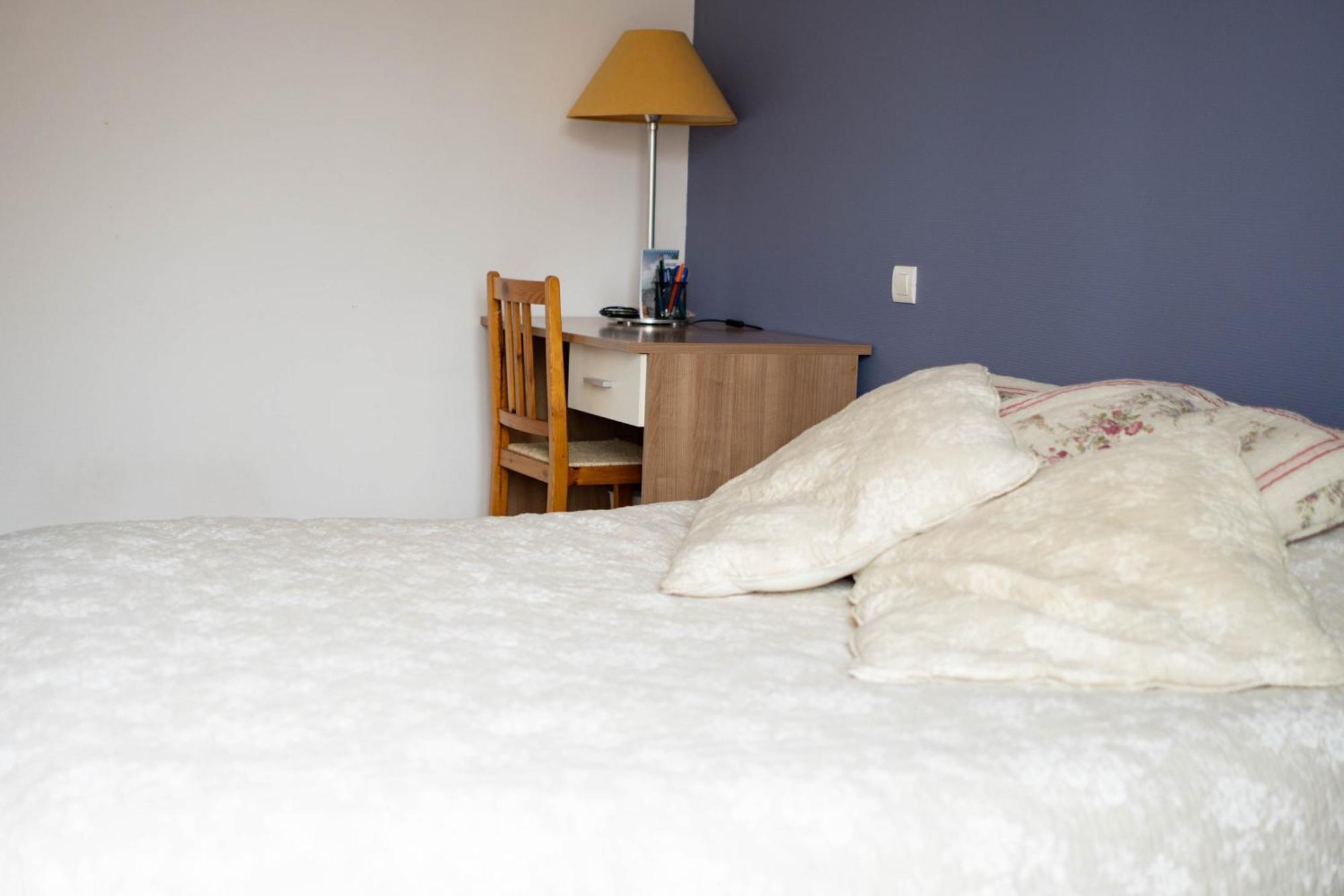 Simplicite Et Calme En Appartement A איסוואר מראה חיצוני תמונה